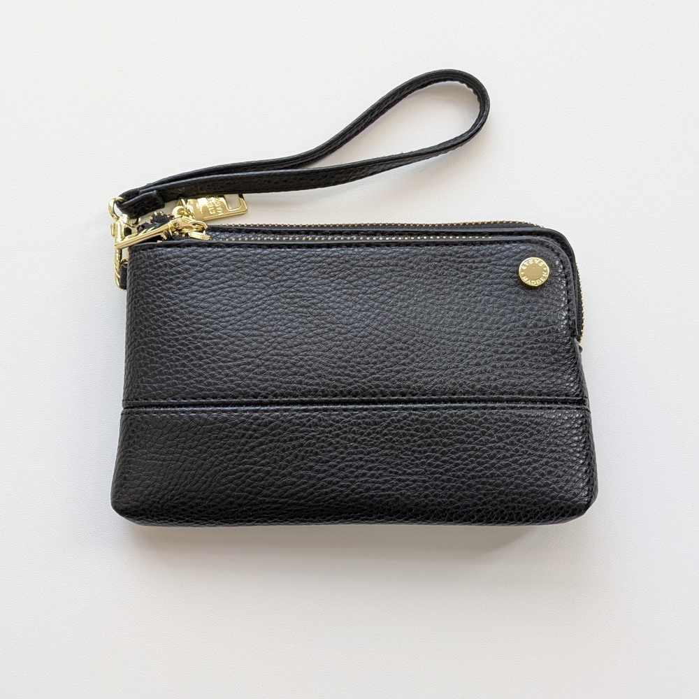Steve Madden black wristlet purse